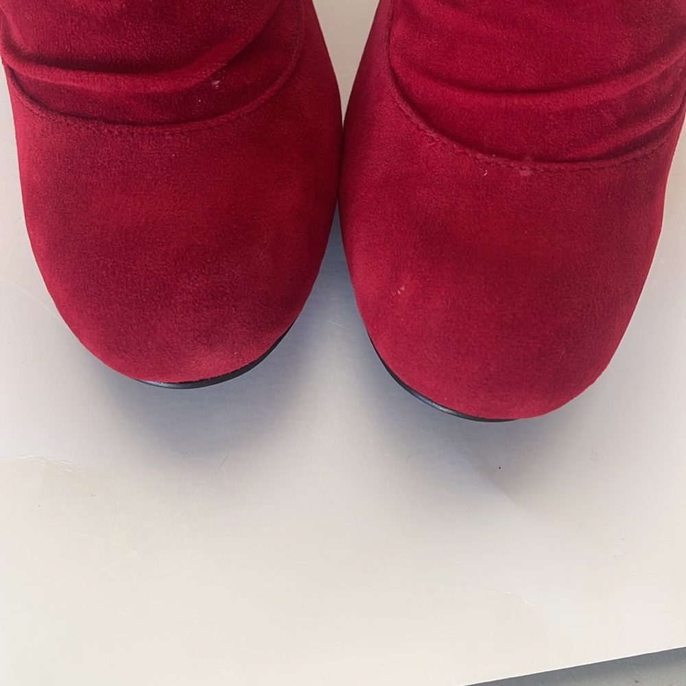 Quipid red ankle boots. - Picture 12 of 14